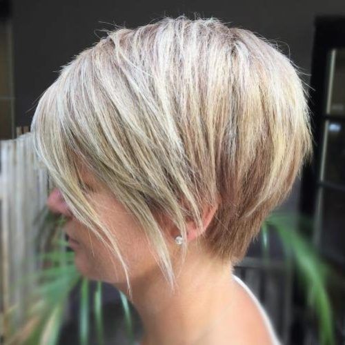 Angled Pixie Bob Haircuts With Layers (Photo 11 of 15)