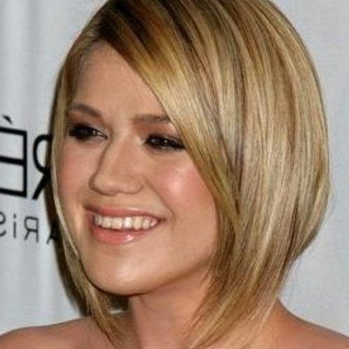 Short Haircuts For Big Round Face (Photo 19 of 20)
