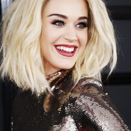 Katy Perry Medium Hairstyles (Photo 14 of 20)