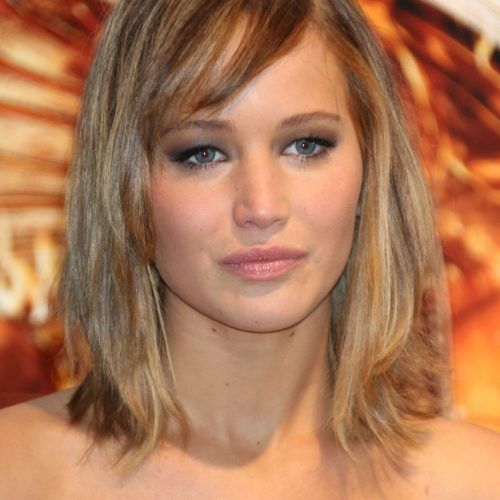 Jennifer Lawrence Medium Hairstyles (Photo 12 of 20)