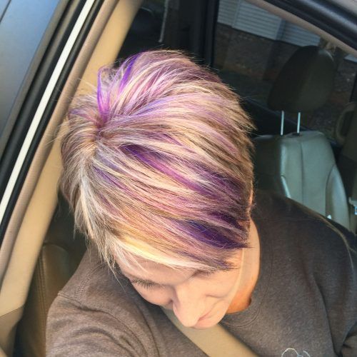Messy Pixie Hairstyles With Chunky Highlights (Photo 14 of 20)
