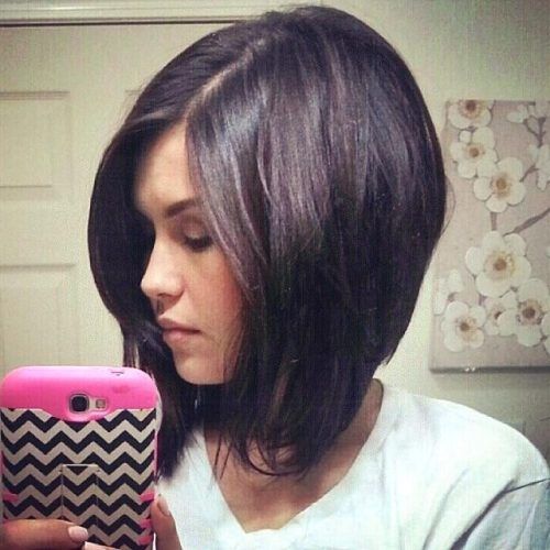 Medium Bob Hairstyles With Side Bangs (Photo 15 of 15)