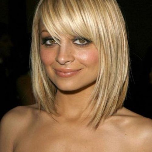 Nicole Richie Shoulder Length Bob Hairstyles (Photo 14 of 15)
