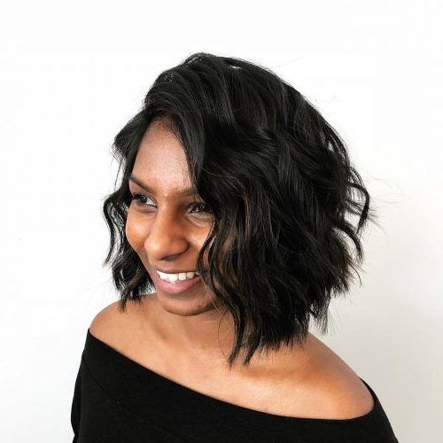 Shoulder Length Lob Haircuts With Layered Front (Photo 3 of 20)