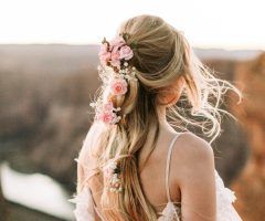 20 Photos Bohemian and Free-spirited Bridal Hairstyles