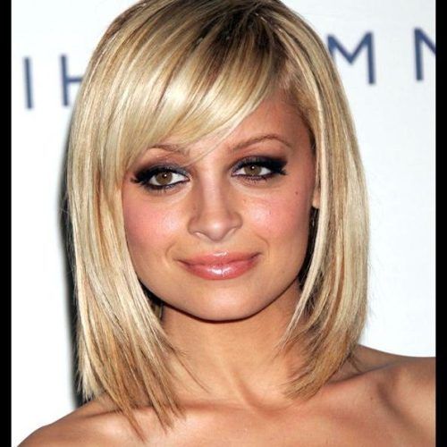 Nicole Richie Shoulder Length Bob Hairstyles (Photo 10 of 15)