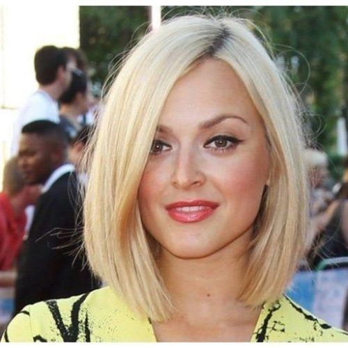 Fearne Cotton Shoulder Length Bob Hairstyles (Photo 6 of 15)