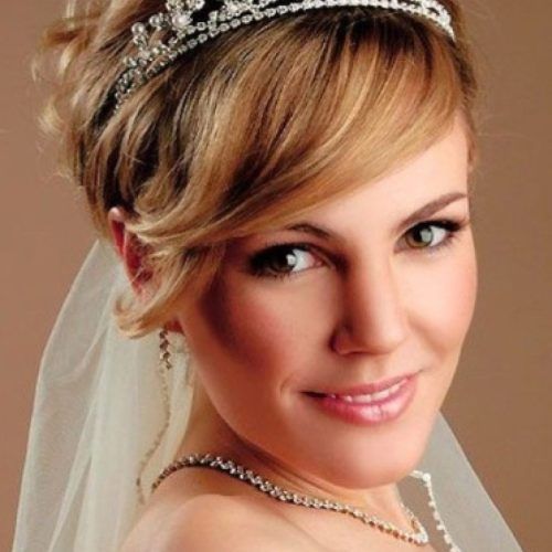 Wedding Hairstyles For Short Hair With Veil (Photo 14 of 15)