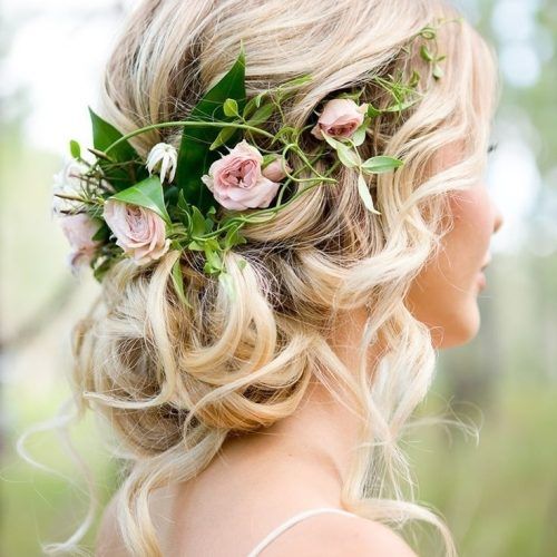 Messy Updo Hairstyles For Wedding (Photo 8 of 15)