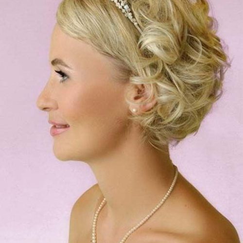 Short Hairstyles For Bridesmaids (Photo 4 of 20)