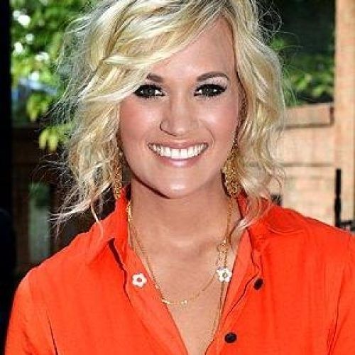 Carrie Underwood Short Hairstyles (Photo 11 of 20)