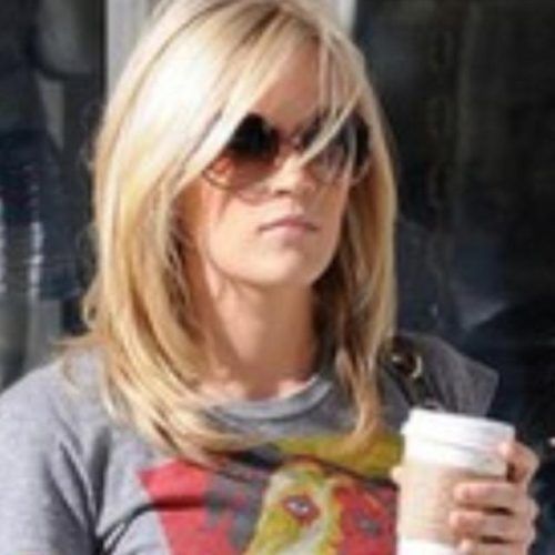 Carrie Underwood Short Haircuts (Photo 3 of 20)