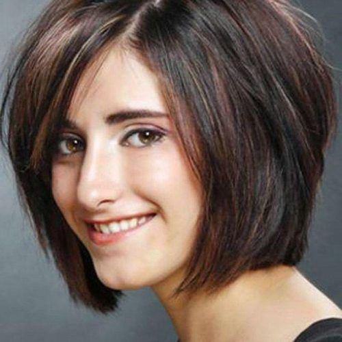 Simple Style Bob Hairstyles (Photo 14 of 15)