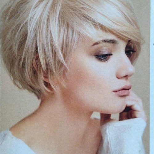 A Very Short Layered Bob Hairstyles (Photo 9 of 20)
