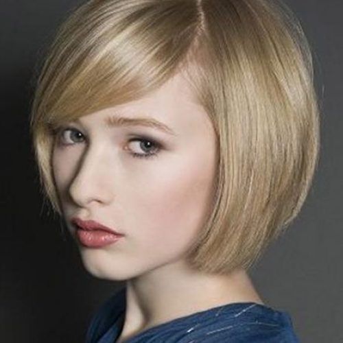 Short Haircuts With Side Swept Bangs (Photo 18 of 20)