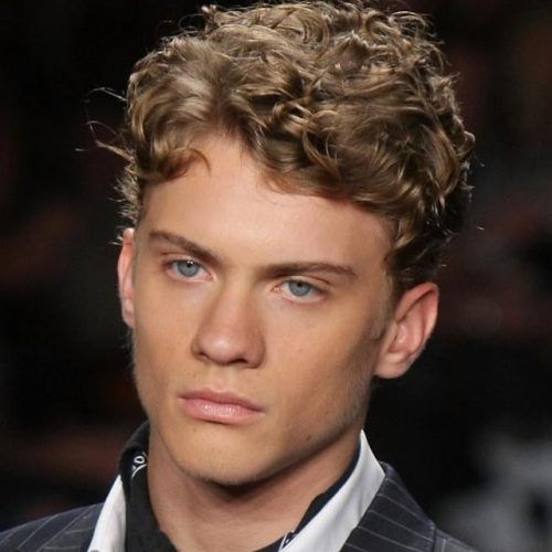 Curly Short Hairstyles For Guys (Photo 13 of 15)