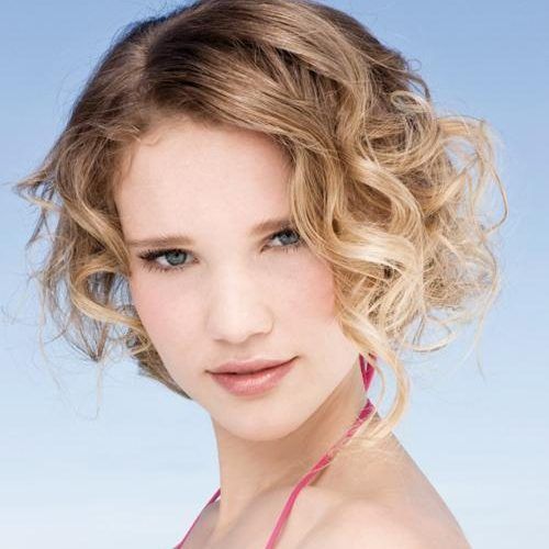 Curly Short Hairstyles For Oval Faces (Photo 8 of 20)