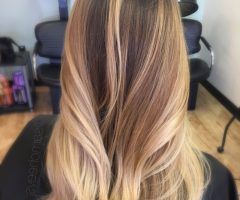 2024 Latest Dark Roots Blonde Hairstyles with Honey Highlights