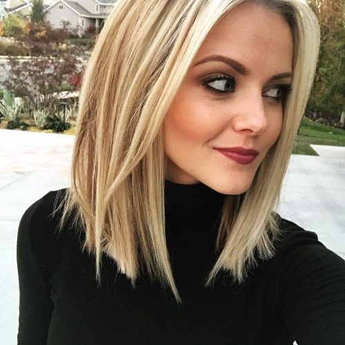 Messy Blonde Lob Hairstyles (Photo 9 of 20)