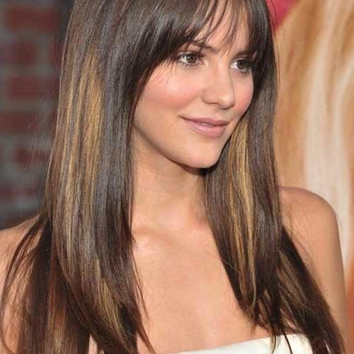 Straight Long Hairstyles For Round Faces (Photo 11 of 15)