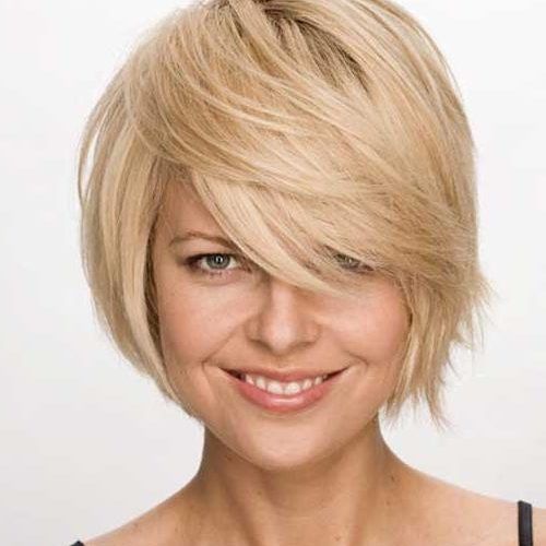 Short Haircuts With Bangs And Layers (Photo 10 of 20)