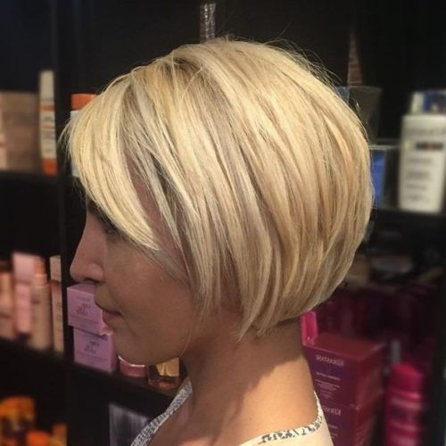 Blonde Bob With Side Bangs (Photo 15 of 20)