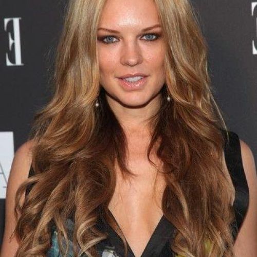 Long Hairstyles That Make You Look Thinner (Photo 14 of 15)