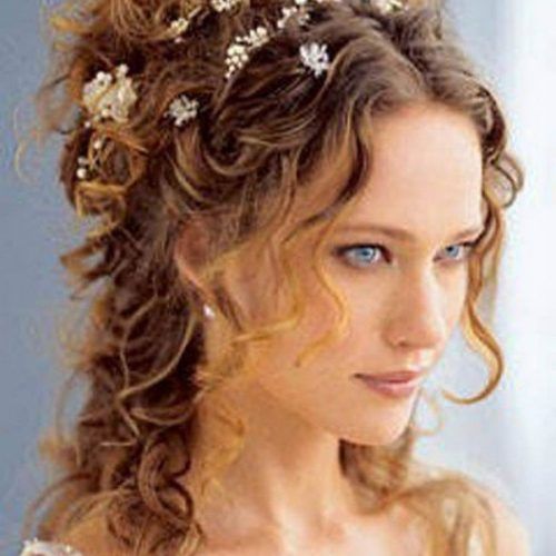 Wedding Hairstyles For Short Curly Hair (Photo 14 of 15)