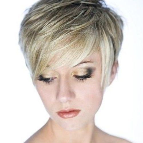 Easy Care Short Hairstyles For Fine Hair (Photo 8 of 20)