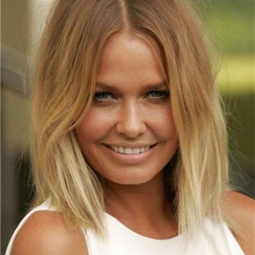 Blonde Lob Hairstyles With Middle Parting (Photo 10 of 20)