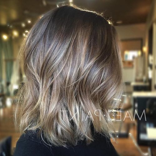 Ash Blonde Lob With Subtle Waves (Photo 5 of 20)