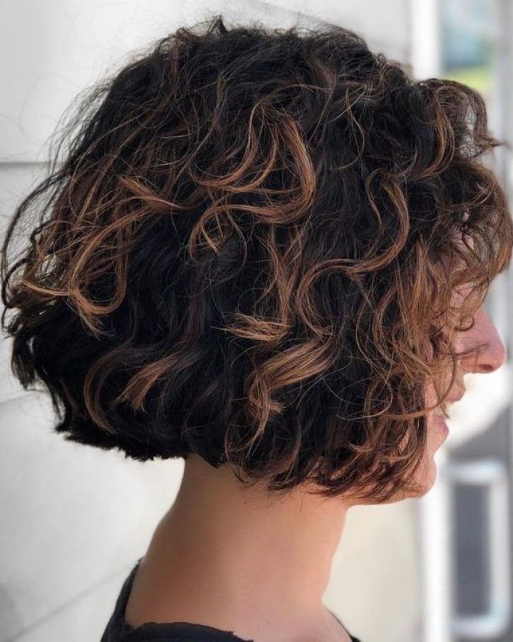 Medium Length Curls Hairstyles with Caramel Highlights