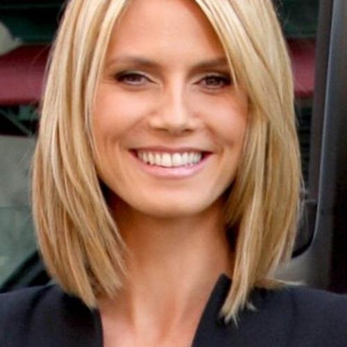 Straight Blonde Bob Hairstyles For Thin Hair (Photo 14 of 20)