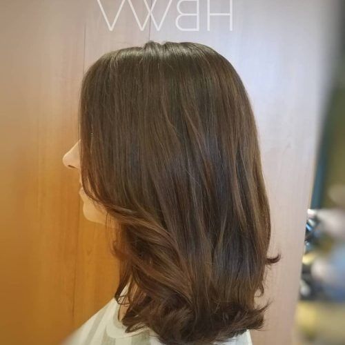Layered And Flipped Hairstyles For Medium Length Hair (Photo 16 of 20)