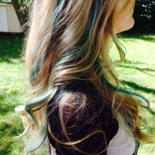 Blonde Hairstyles With Green Highlights (Photo 6 of 20)