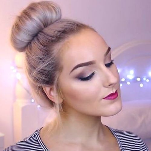 Classy Low Bun Hairstyles For Big Foreheads (Photo 1 of 20)