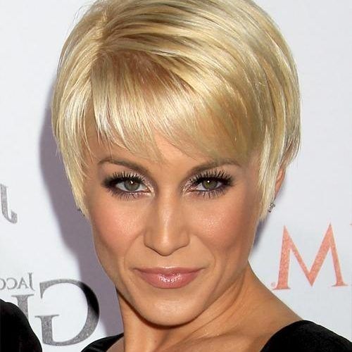 Kellie Pickler Pixie Haircuts (Photo 3 of 20)