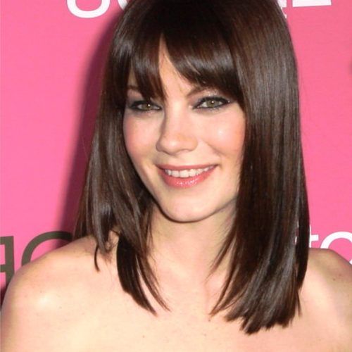 Medium Haircuts With Bangs For Oval Faces (Photo 15 of 20)
