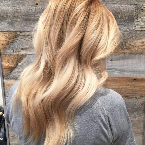 Multi-Tonal Mid Length Blonde Hairstyles (Photo 17 of 20)