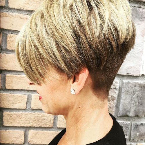 Oblique Feathered Bangs And A Pixie Cut Hairstyles (Photo 18 of 20)
