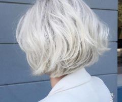 2024 Popular Platinum Blonde Bob Hairstyles with Exposed Roots