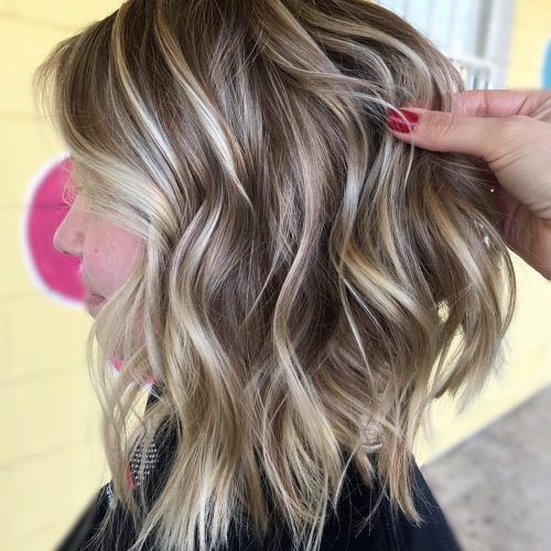 Choppy Bob Hairstyles With Blonde Ends (Photo 10 of 20)
