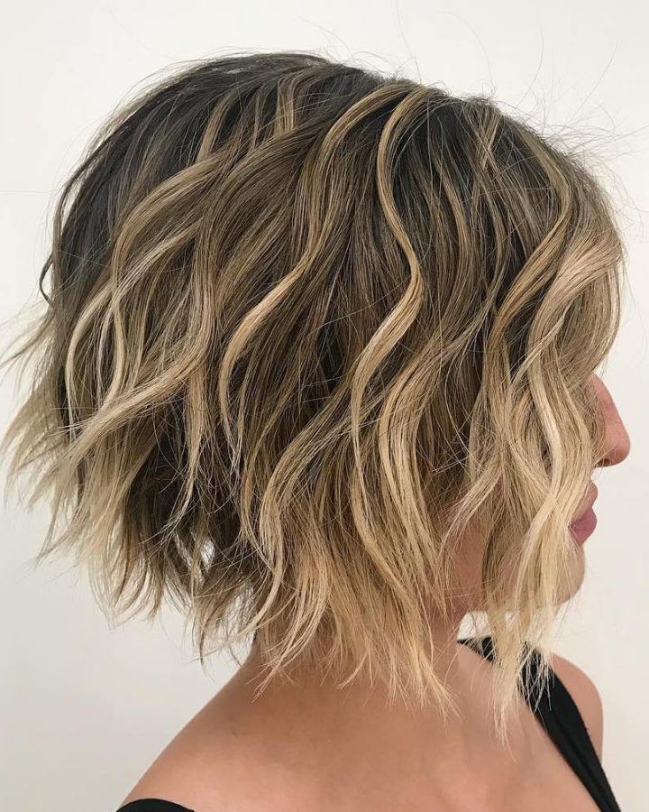 20 Best Curly Messy Bob Hairstyles with Side Bangs
