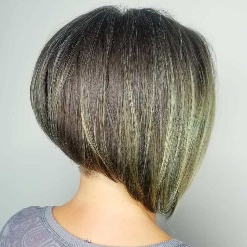 Piece-Y Golden Bob Hairstyles With Silver Highlights (Photo 14 of 20)