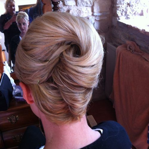 Retro Wedding Hair Updos With Small Bouffant (Photo 9 of 20)