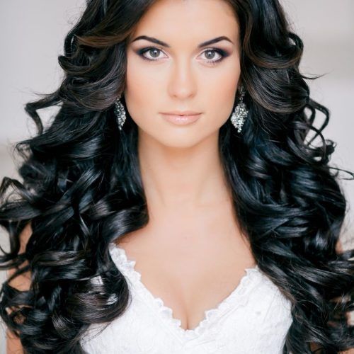 Wedding Hairstyles For Long Loose Curls Hair (Photo 9 of 15)