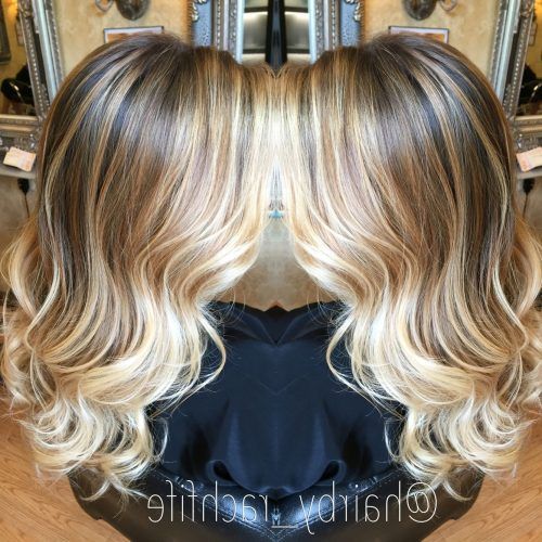 Beachy Waves Hairstyles With Blonde Highlights (Photo 14 of 20)