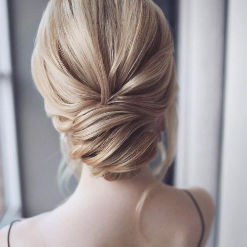 Outstanding Knotted Hairstyles (Photo 17 of 20)