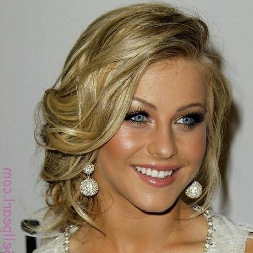 Hairstyles For Short Hair For Graduation (Photo 8 of 15)