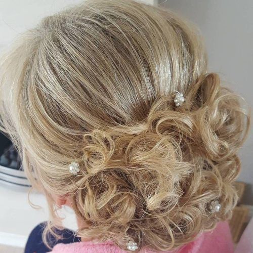 Curly Blonde Updo Hairstyles For Mother Of The Bride (Photo 2 of 20)